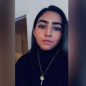 Meet your Posher, Tania